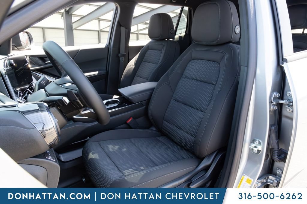 New 2026 Chevrolet Equinox LT w/ Safety and Technology Package AWD/4WD image 13