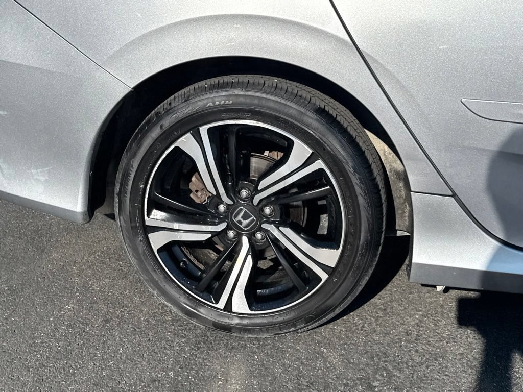 Used 2016 Honda Civic Touring image 9