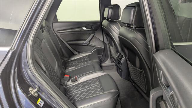 Used 2018 Audi SQ5 Premium Plus w/ Navigation Package AWD/4WD image 18