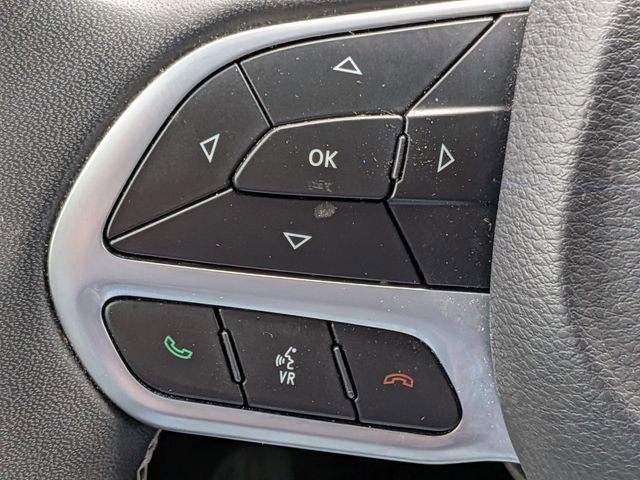 Used 2023 Chrysler Pacifica Touring-L FWD image 19