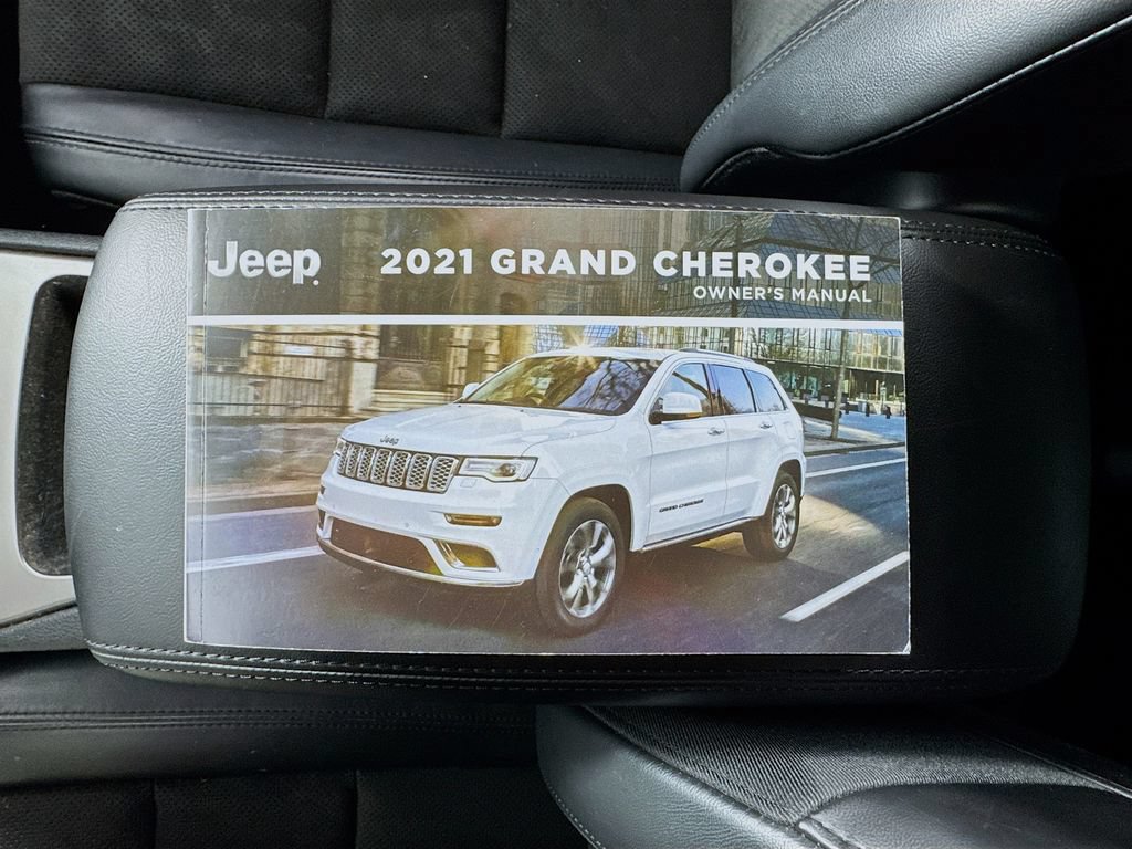 Used 2021 Jeep Grand Cherokee Laredo X AWD/4WD image 32