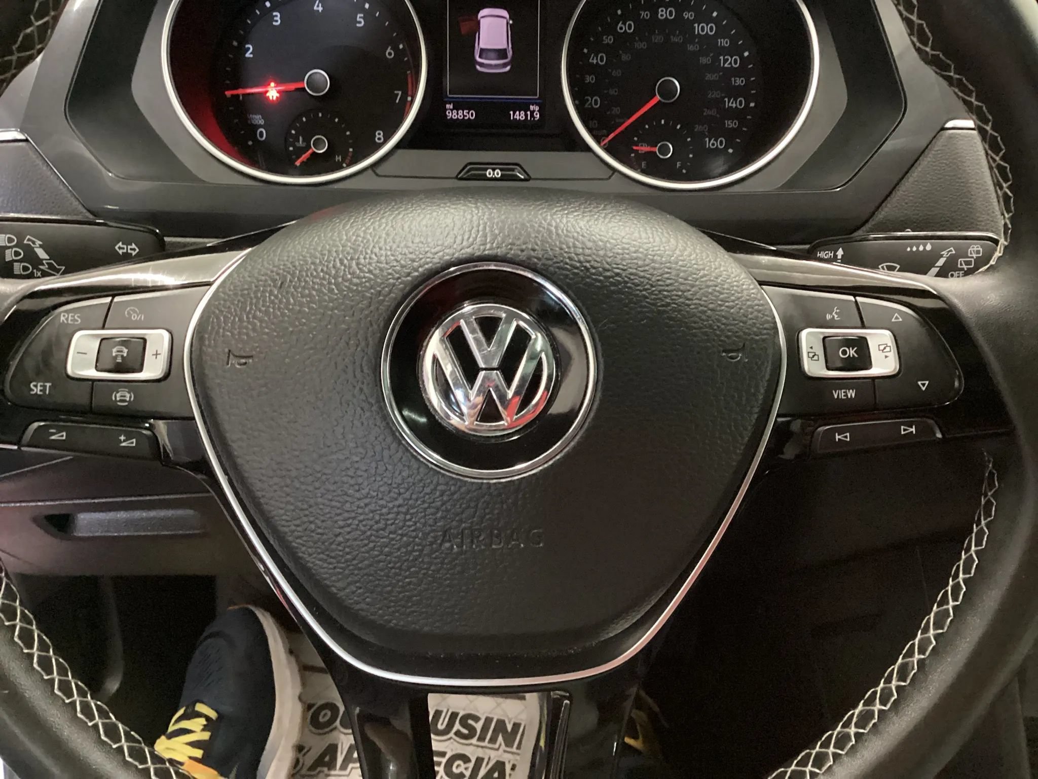 Used 2021 Volkswagen Tiguan SE w/ Panoramic Sunroof Package AWD/4WD image 19