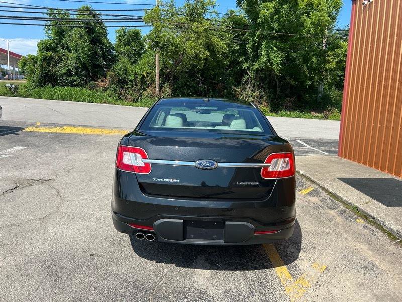 Used 2010 Ford Taurus Limited FWD image 6