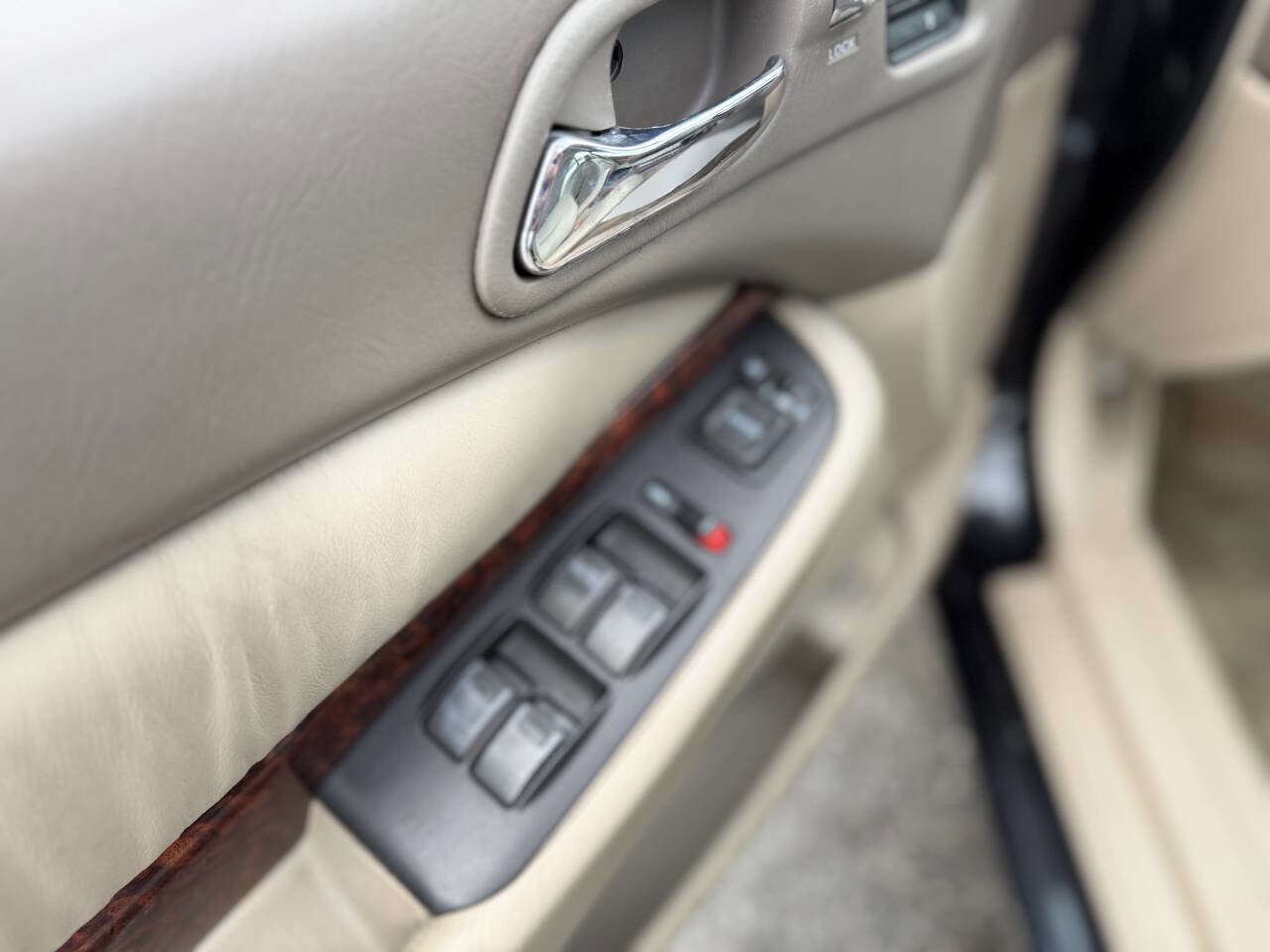 Used 2003 Acura TL image 10