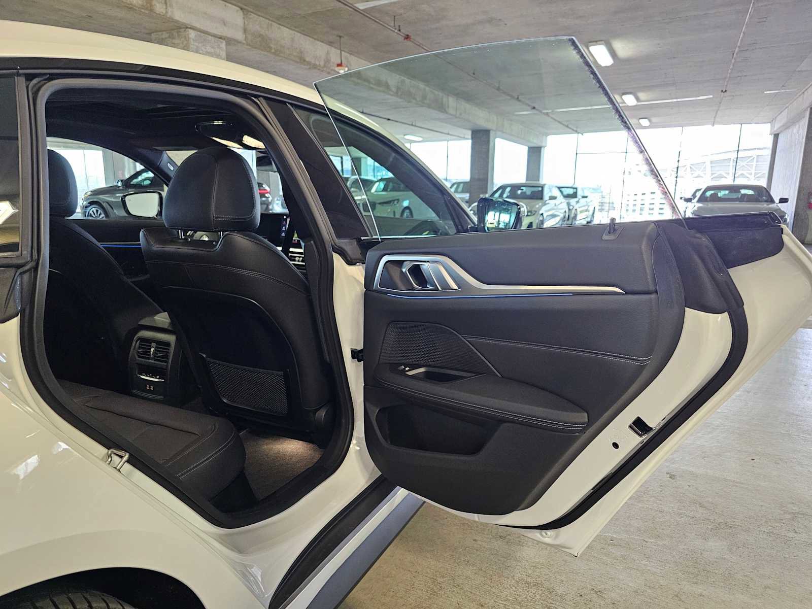 Used 2023 BMW i4 eDrive35 image 37