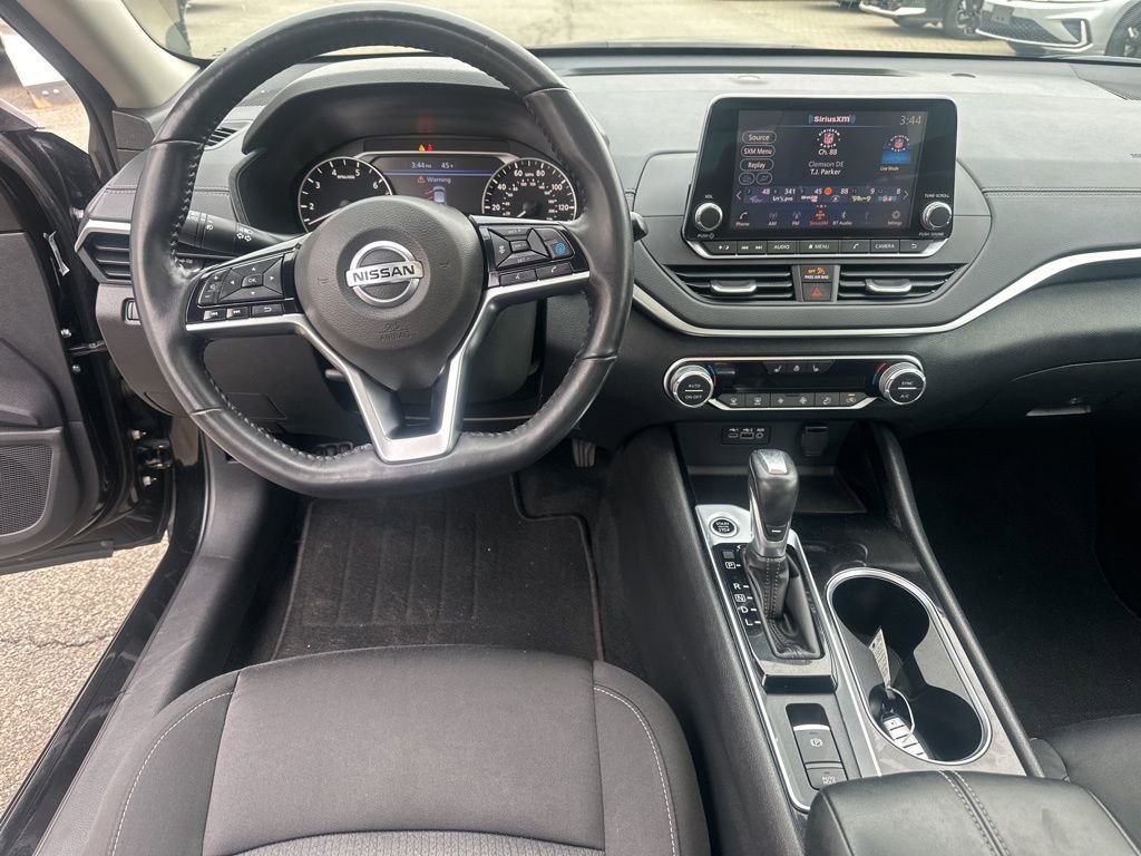 Used 2020 Nissan Altima 2.5 SV image 26