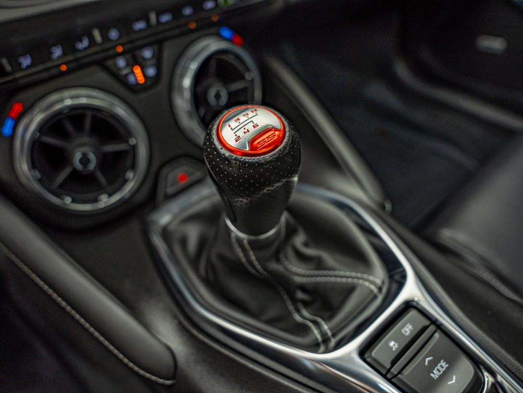 Used 2019 Chevrolet Camaro SS RWD image 32