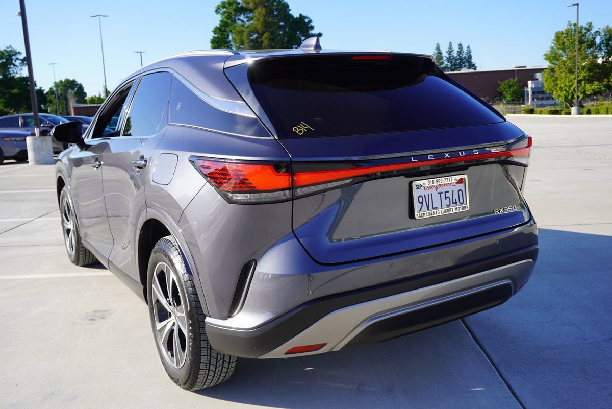 Used 2025 Lexus RX 350 Premium FWD image 12