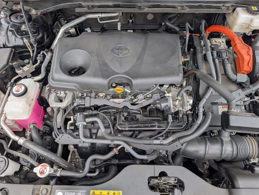 Used 2023 Toyota Crown Limited image 23