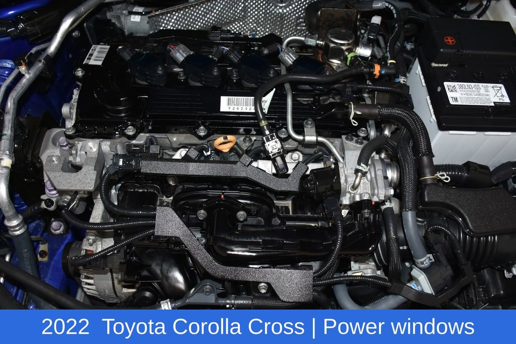 Used 2022 Toyota Corolla Cross LE w/ Black Badges Package (TMS) AWD/4WD image 7