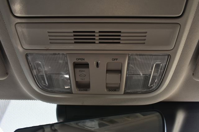Used 2019 Honda Accord EX-L image 31