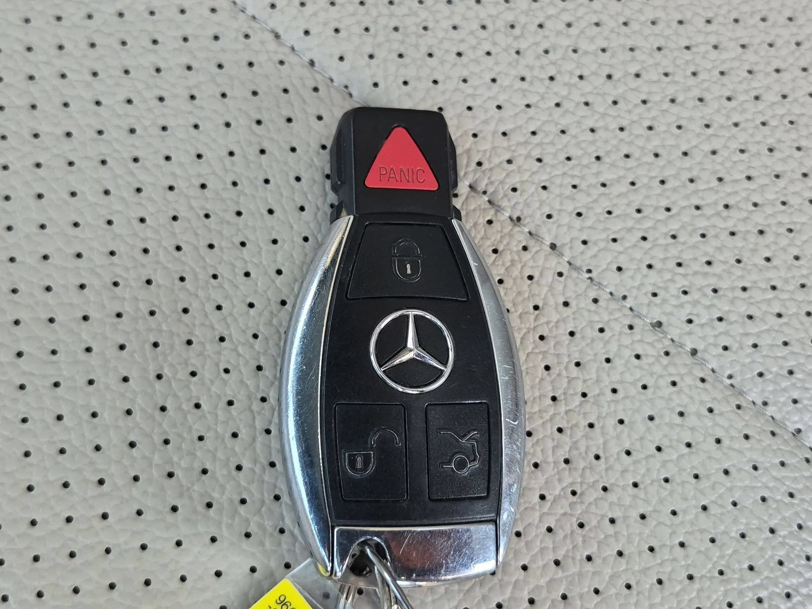 Used 2018 Mercedes-Benz GLC 300 4MATIC image 25