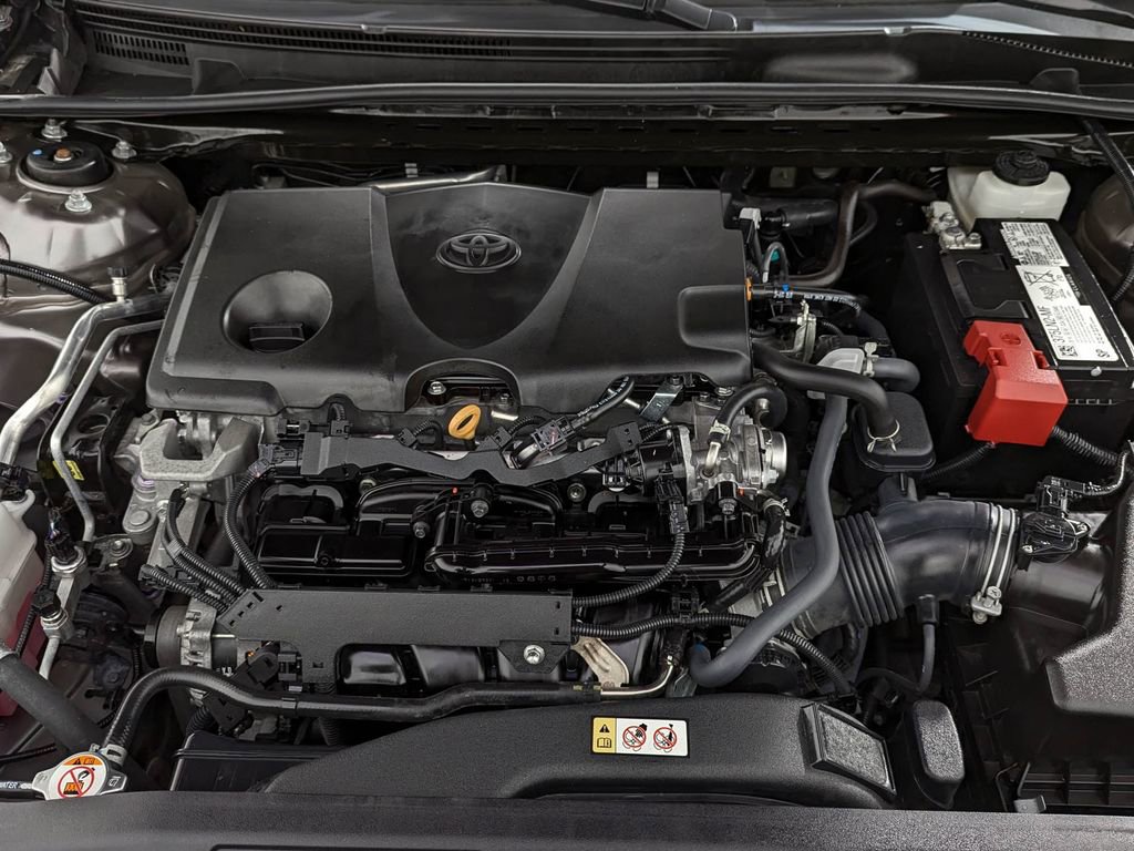 Used 2022 Toyota Camry SE image 40