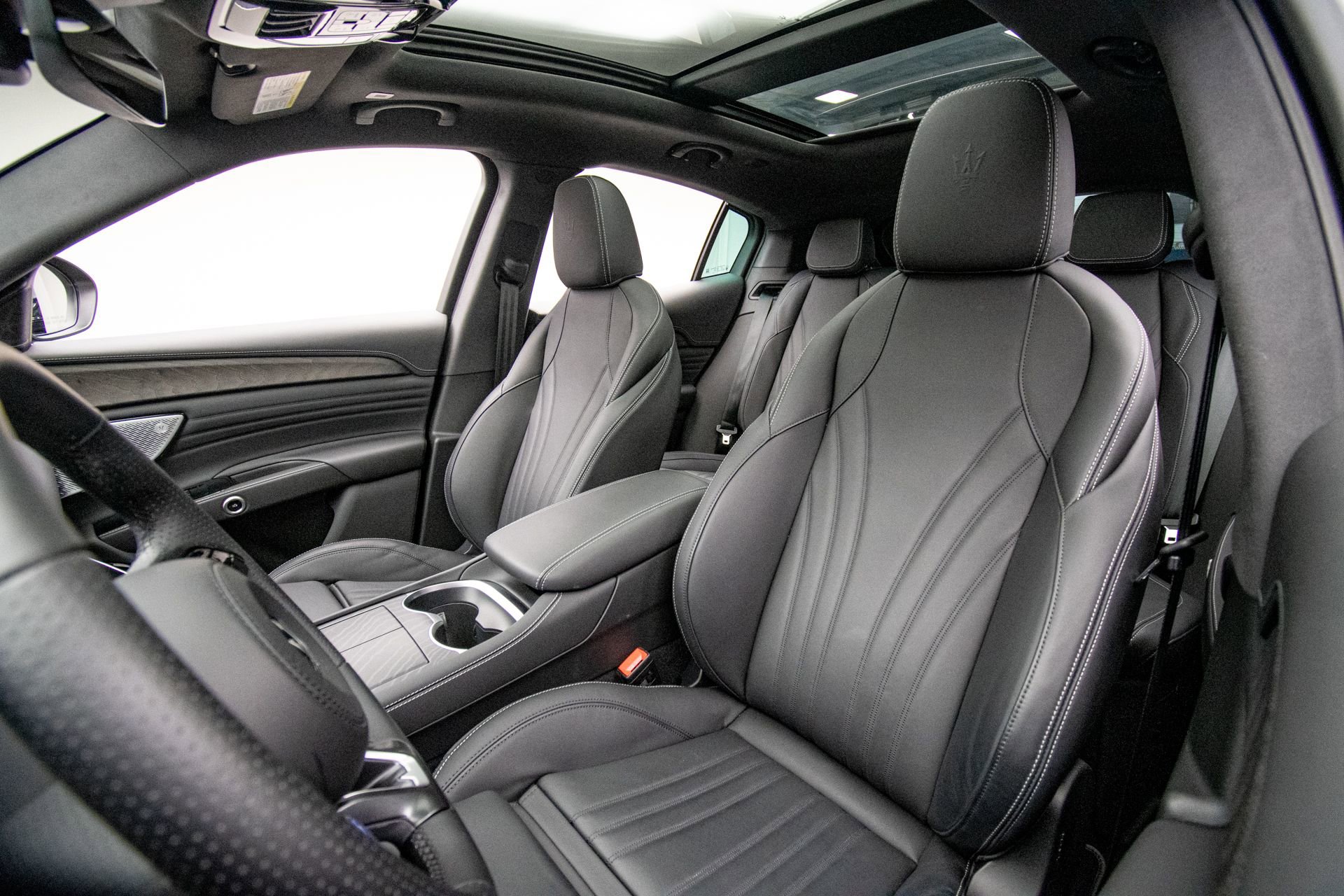New 2025 Maserati Grecale GT AWD/4WD image 15