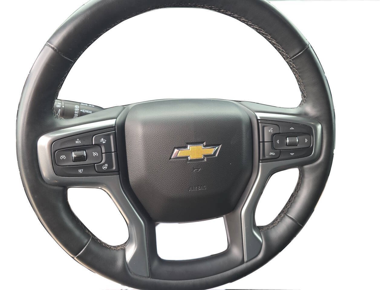 Used 2023 Chevrolet Tahoe Premier AWD/4WD image 15