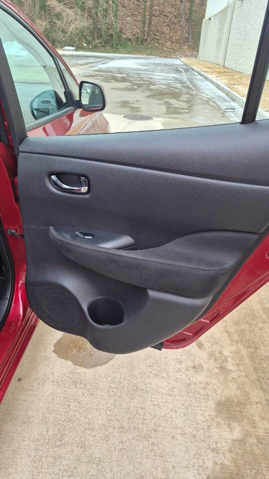 Used 2014 Nissan Leaf S image 54