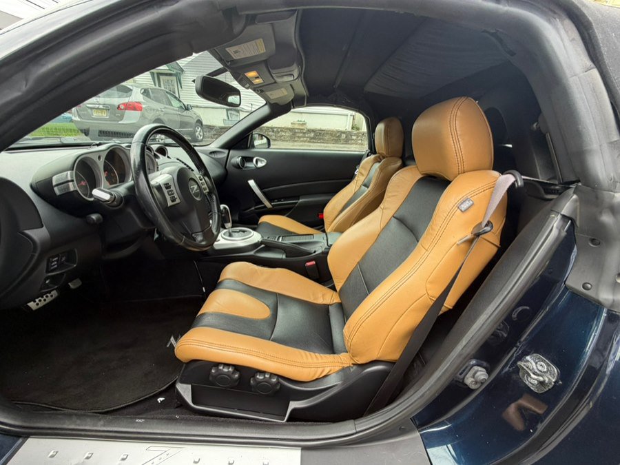 Used 2007 Nissan 350Z Touring RWD image 8