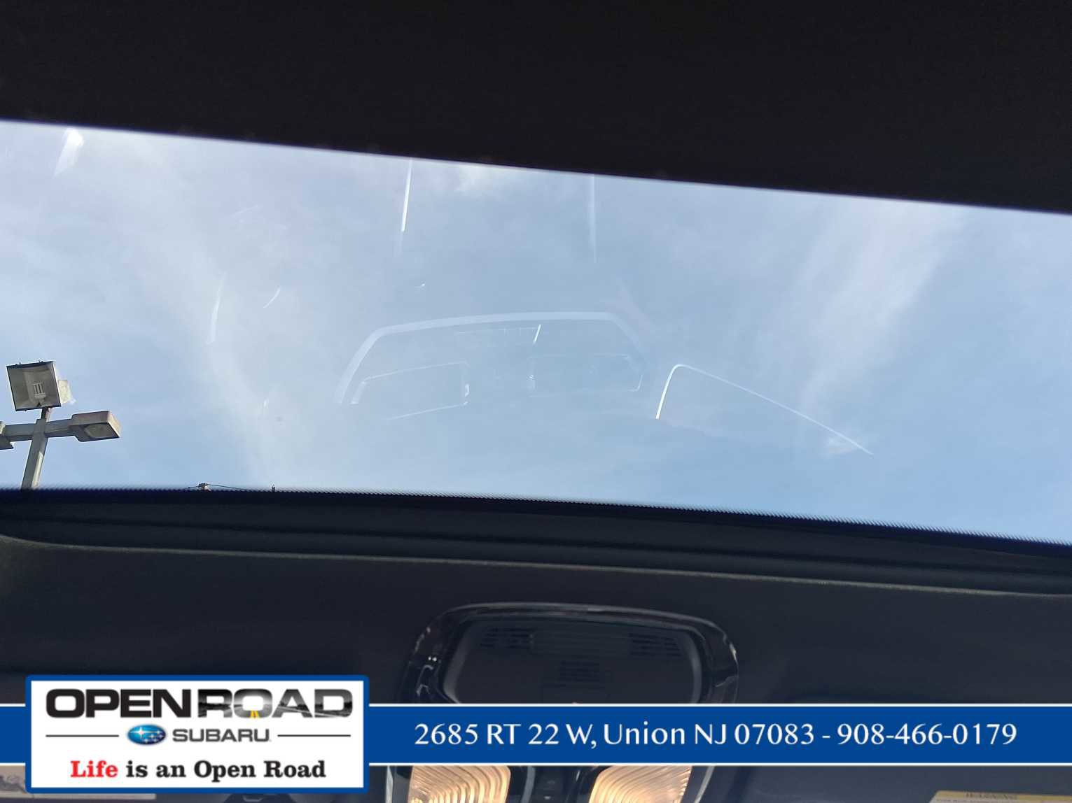 Used 2020 BMW 330i xDrive Sedan w/ Premium Package image 13