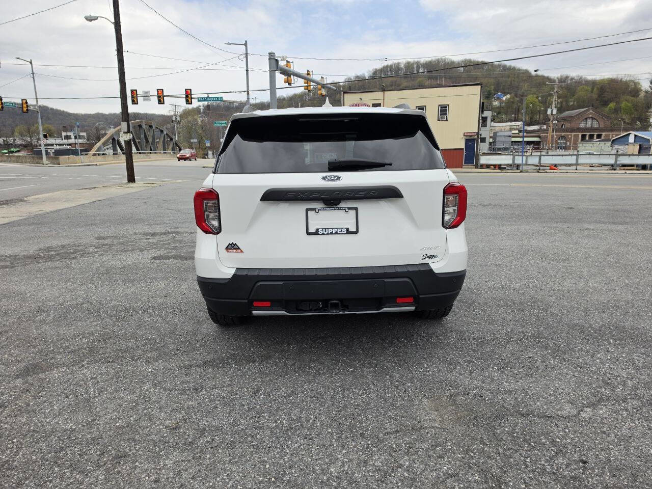 Used 2023 Ford Explorer Timberline AWD/4WD image 7