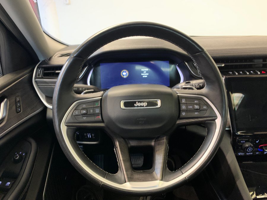 Used 2022 Jeep Grand Cherokee L Limited w/ Luxury Tech Group II AWD/4WD image 25