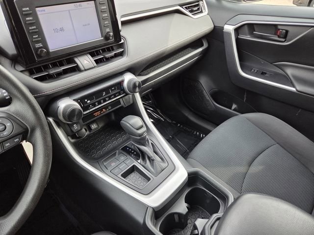 Used 2019 Toyota RAV4 LE FWD image 33