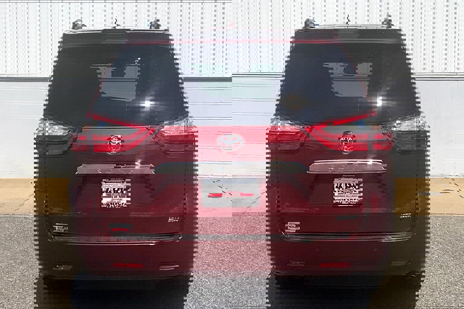 Used 2019 Toyota Sienna Limited Premium FWD image 5