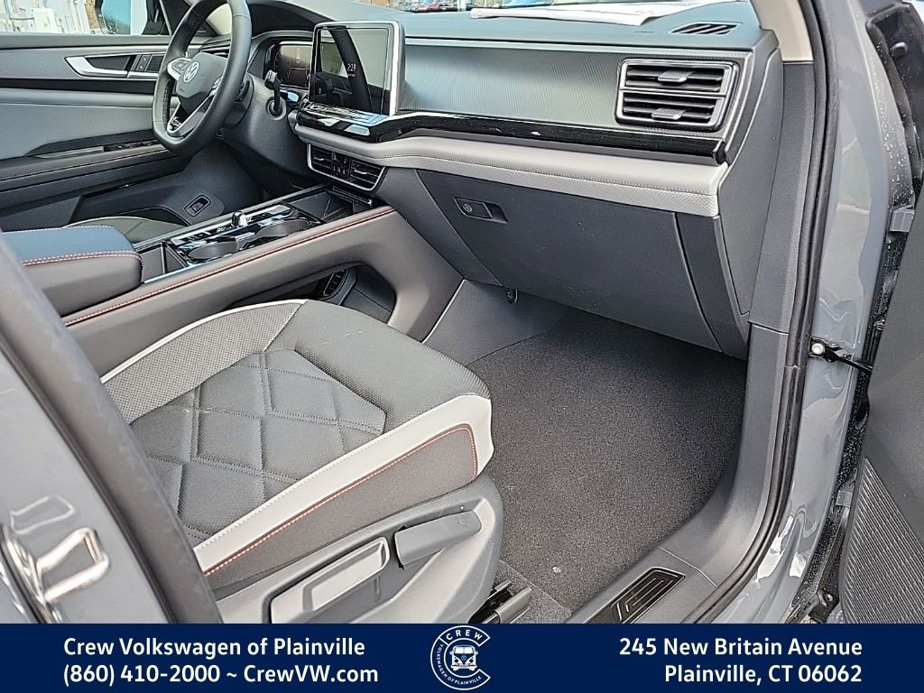 New 2026 Volkswagen Atlas Peak Edition image 44