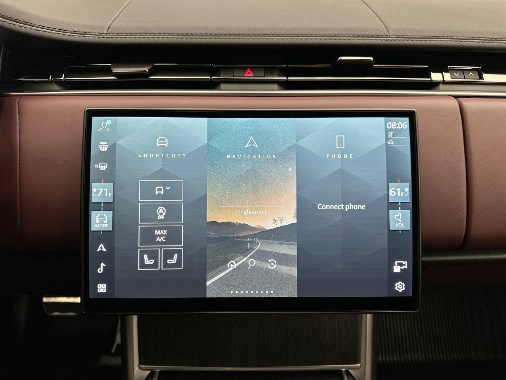 Certified 2025 Land Rover Range Rover SE AWD/4WD image 26