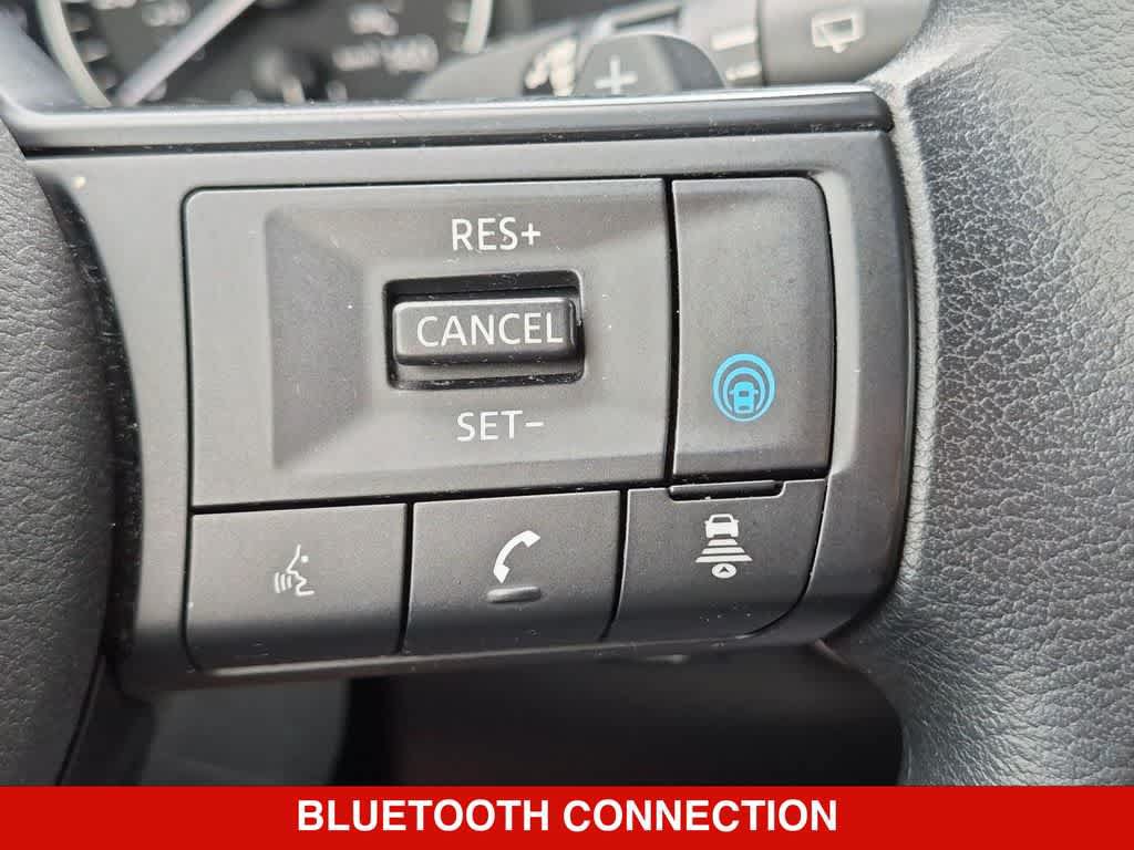 Used 2024 Nissan Rogue SV FWD image 24