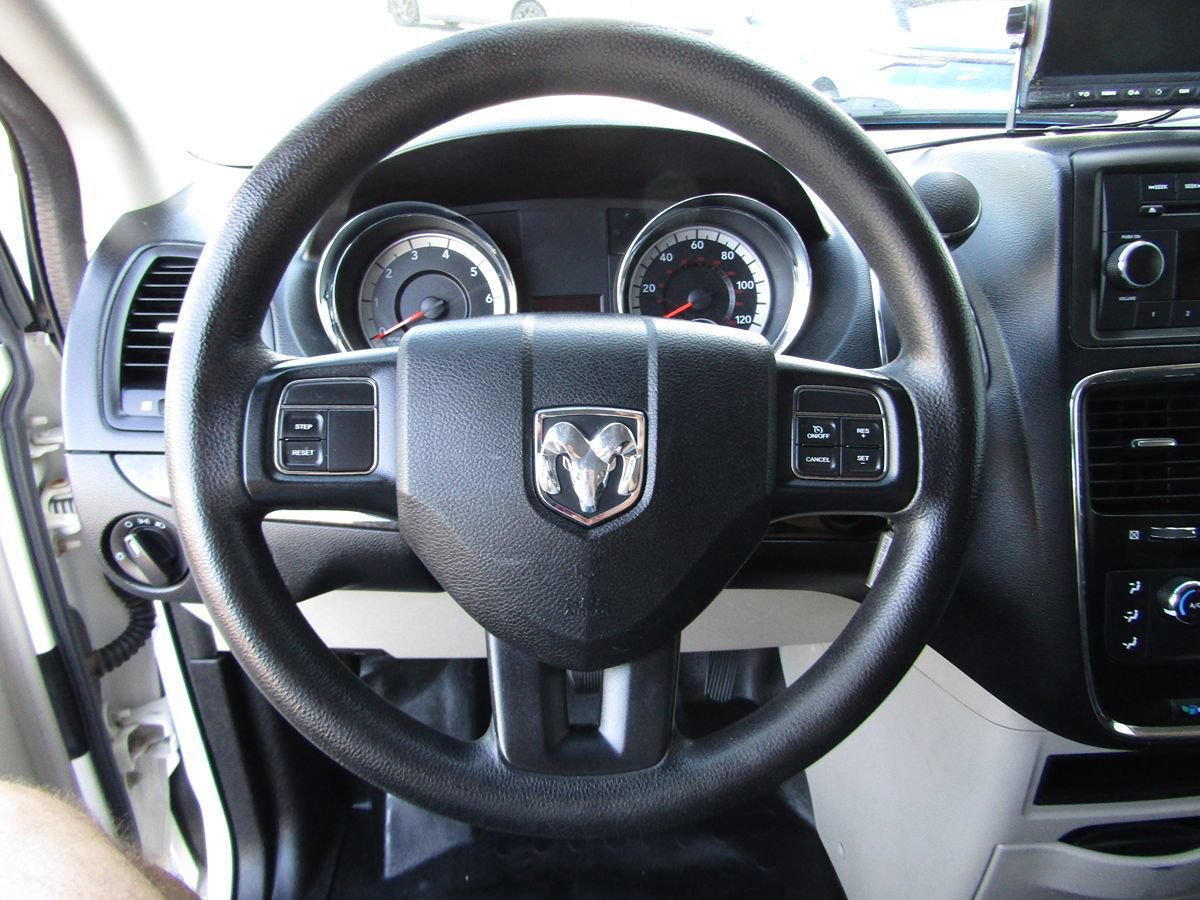 Used 2013 RAM C/V Tradesman FWD image 7