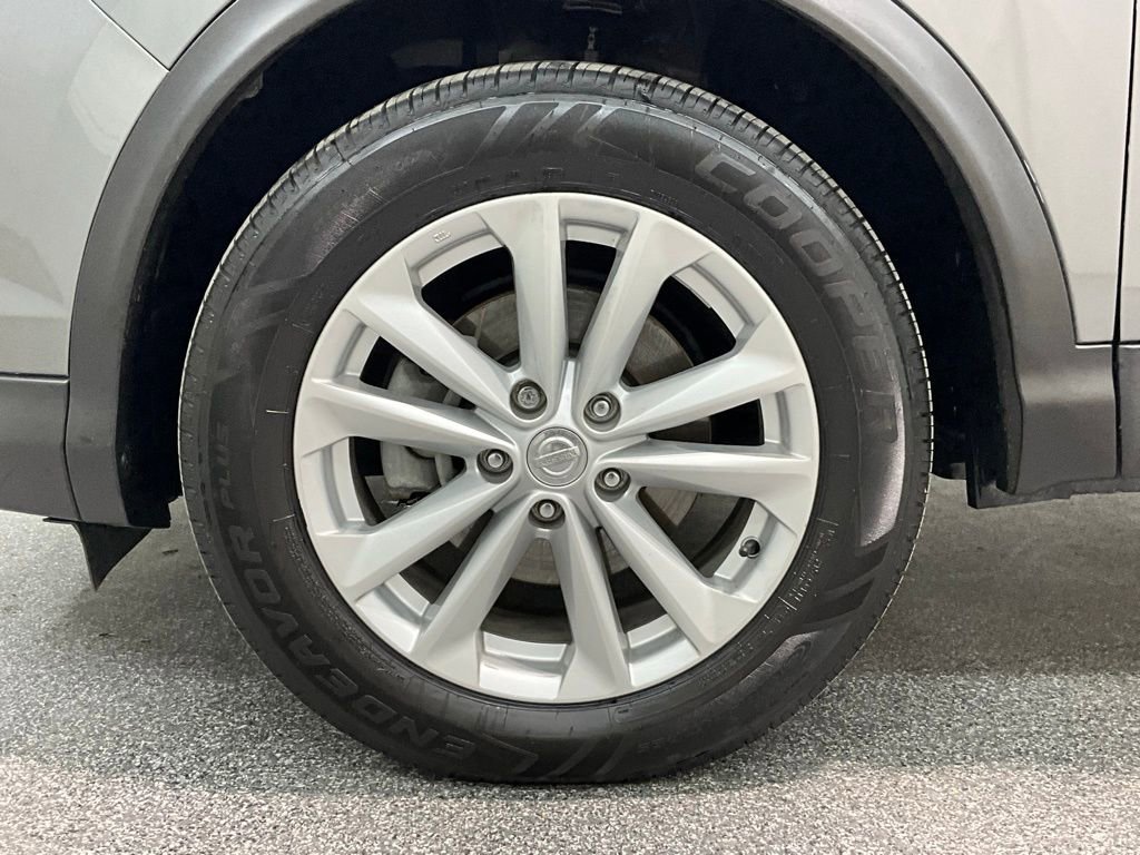 Used 2018 Nissan Rogue Sport SV w/ SV All-Weather Package image 31