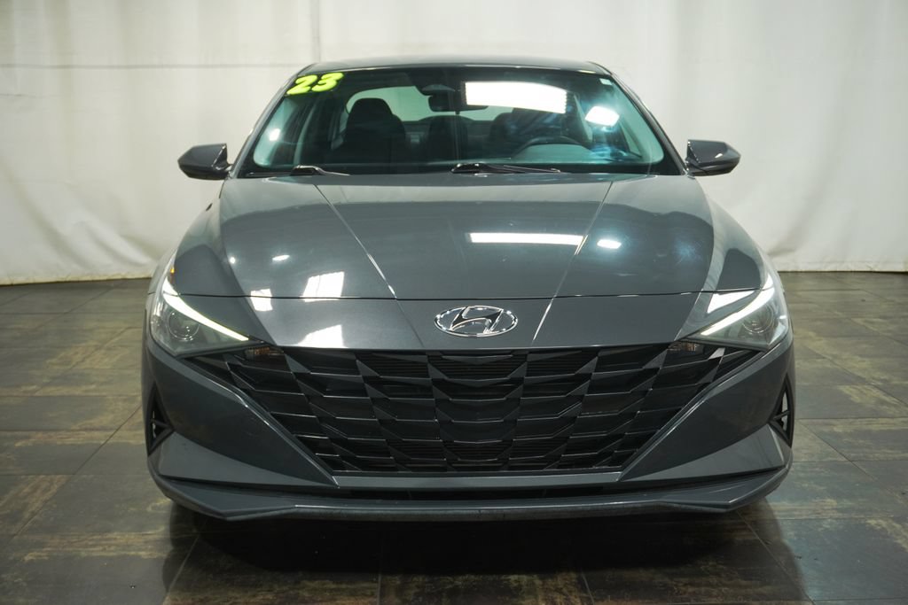 Used 2023 Hyundai Elantra SEL w/ Preferred Accessory Package FWD image 8