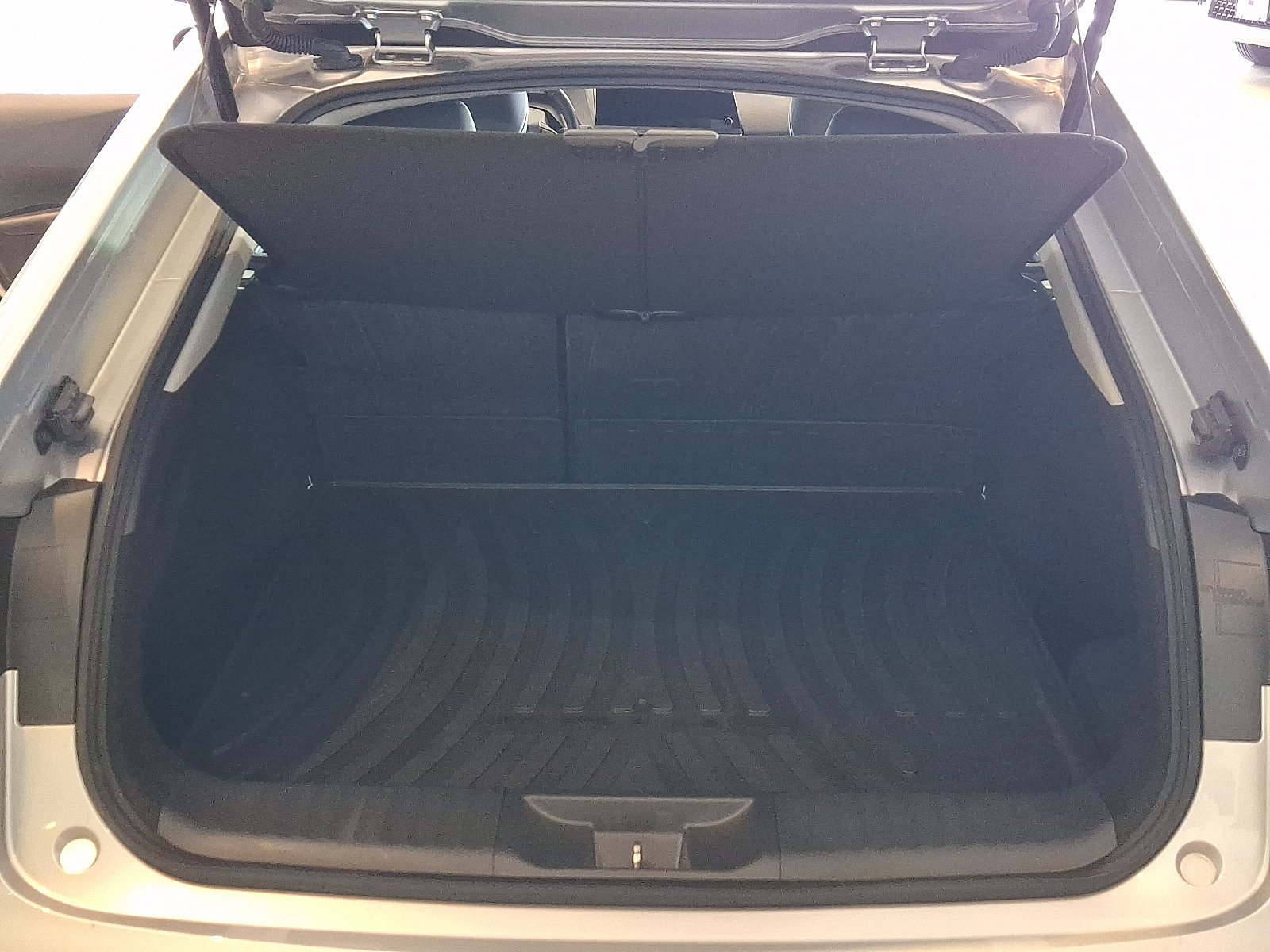 Certified 2026 Toyota Prius XLE AWD/4WD image 30