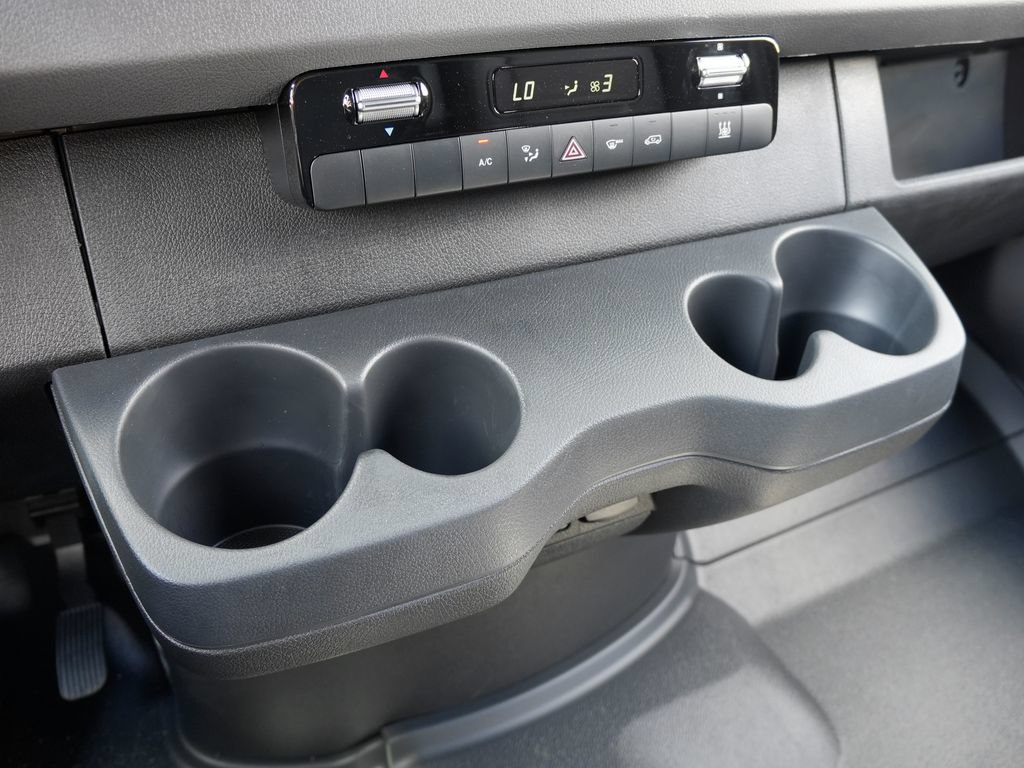 New 2025 Mercedes-Benz eSprinter 170 Cargo image 19