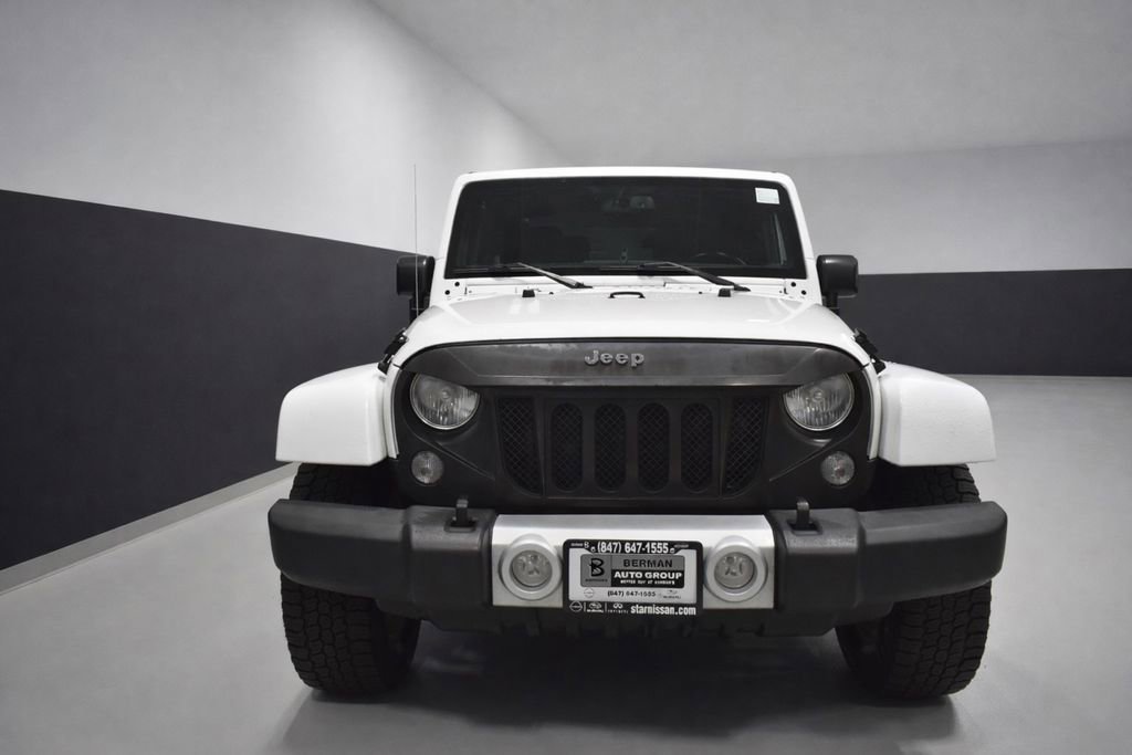 Used 2015 Jeep Wrangler Sahara w/ Connectivity Group AWD/4WD image 6