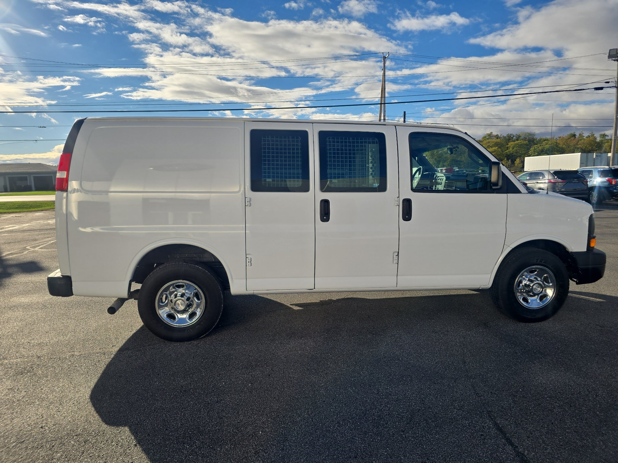 Used 2016 Chevrolet Express 2500 RWD image 7