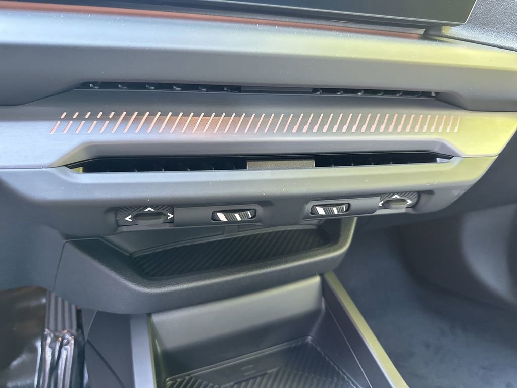 Used 2025 BMW 228i xDrive AWD/4WD image 19