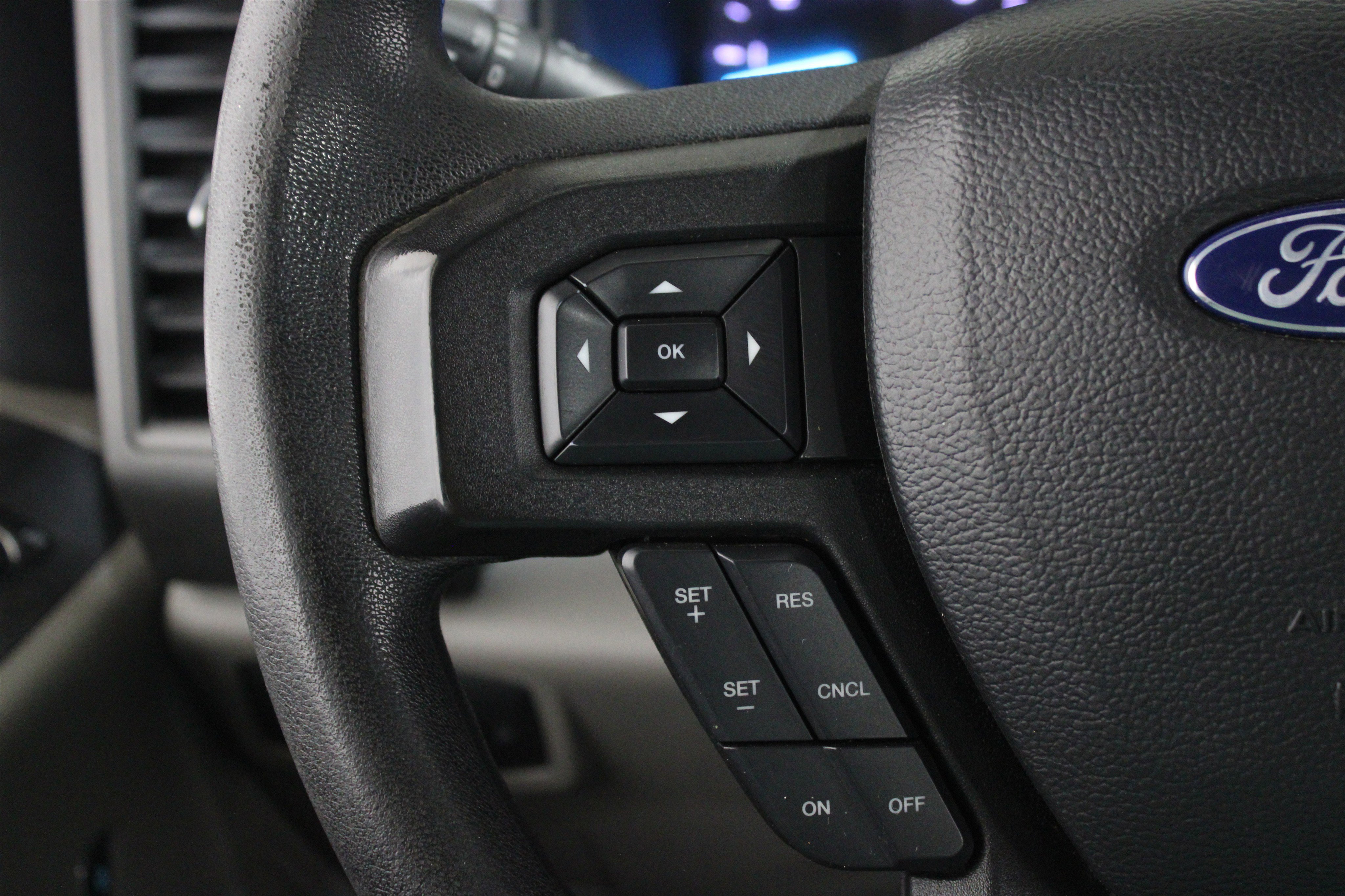 Used 2019 Ford F350 XL w/ Power Equipment Group image 9