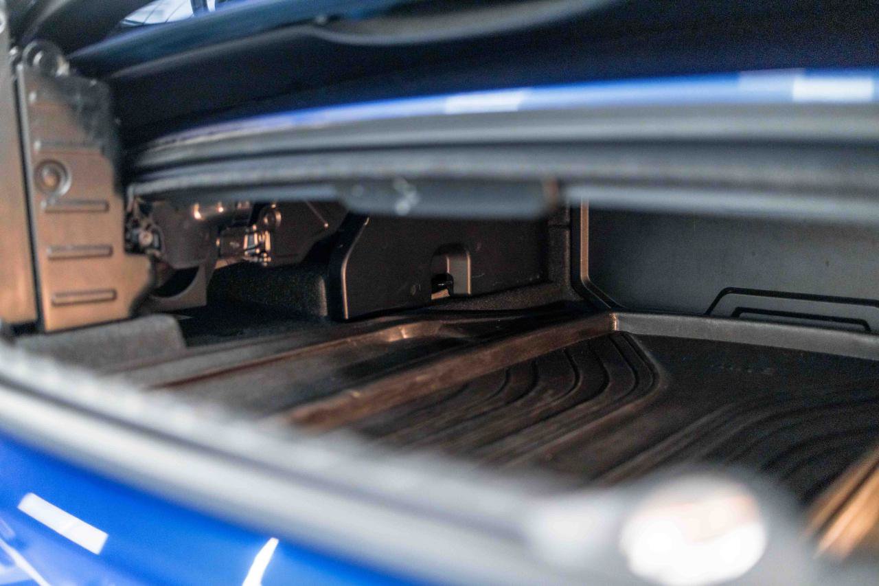 Used 2020 BMW M4 Convertible w/ Competition Package RWD image 84