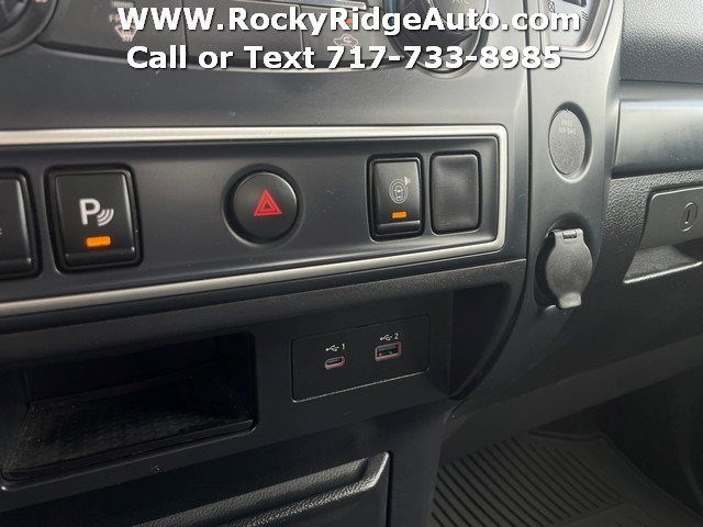 Used 2022 Nissan Titan S w/ S Utility Package image 16