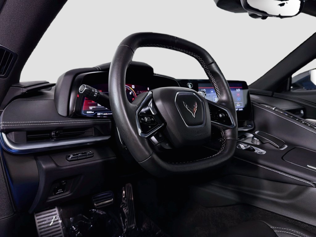 Used 2023 Chevrolet Corvette Stingray Preferred Conv w/ Z51 Performance Package RWD image 9