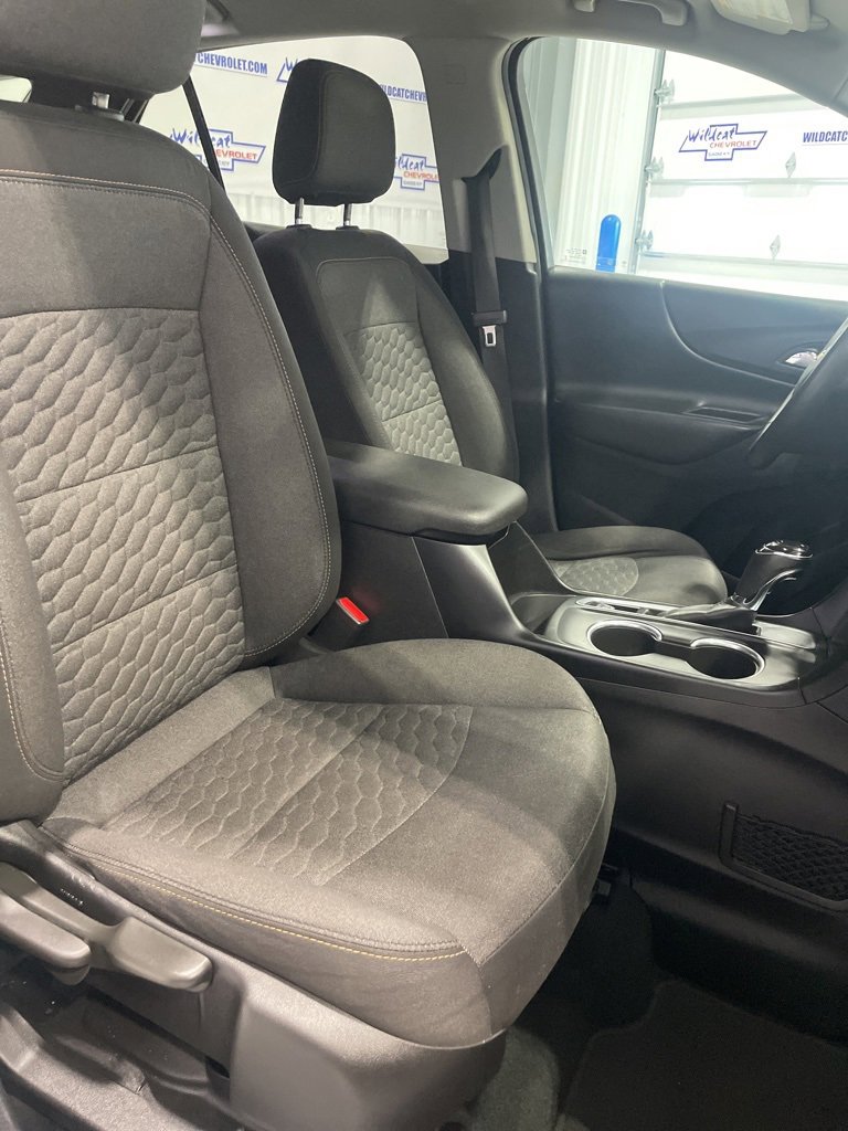 Used 2018 Chevrolet Equinox LT image 38