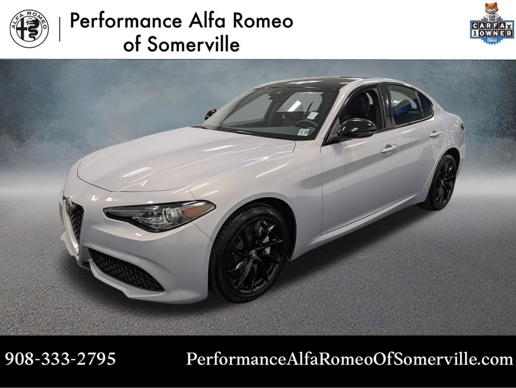 Used 2023 Alfa Romeo Giulia Ti AWD/4WD 360° Tour