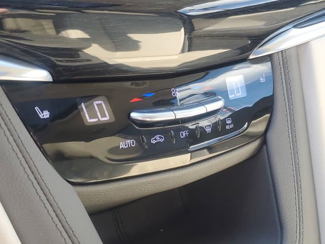 Used 2020 Cadillac XT6 Premium Luxury AWD/4WD image 21