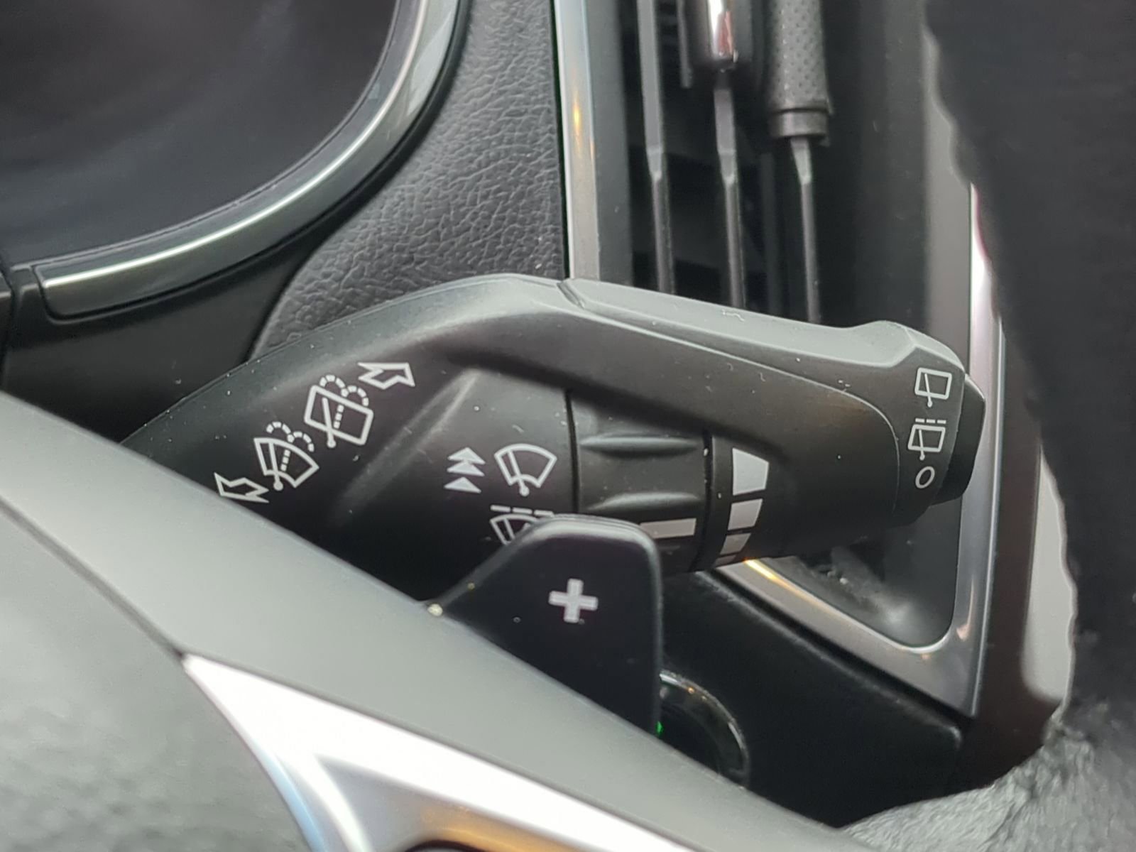 Used 2015 Ford Edge Sport w/ Equipment Group 401A image 32