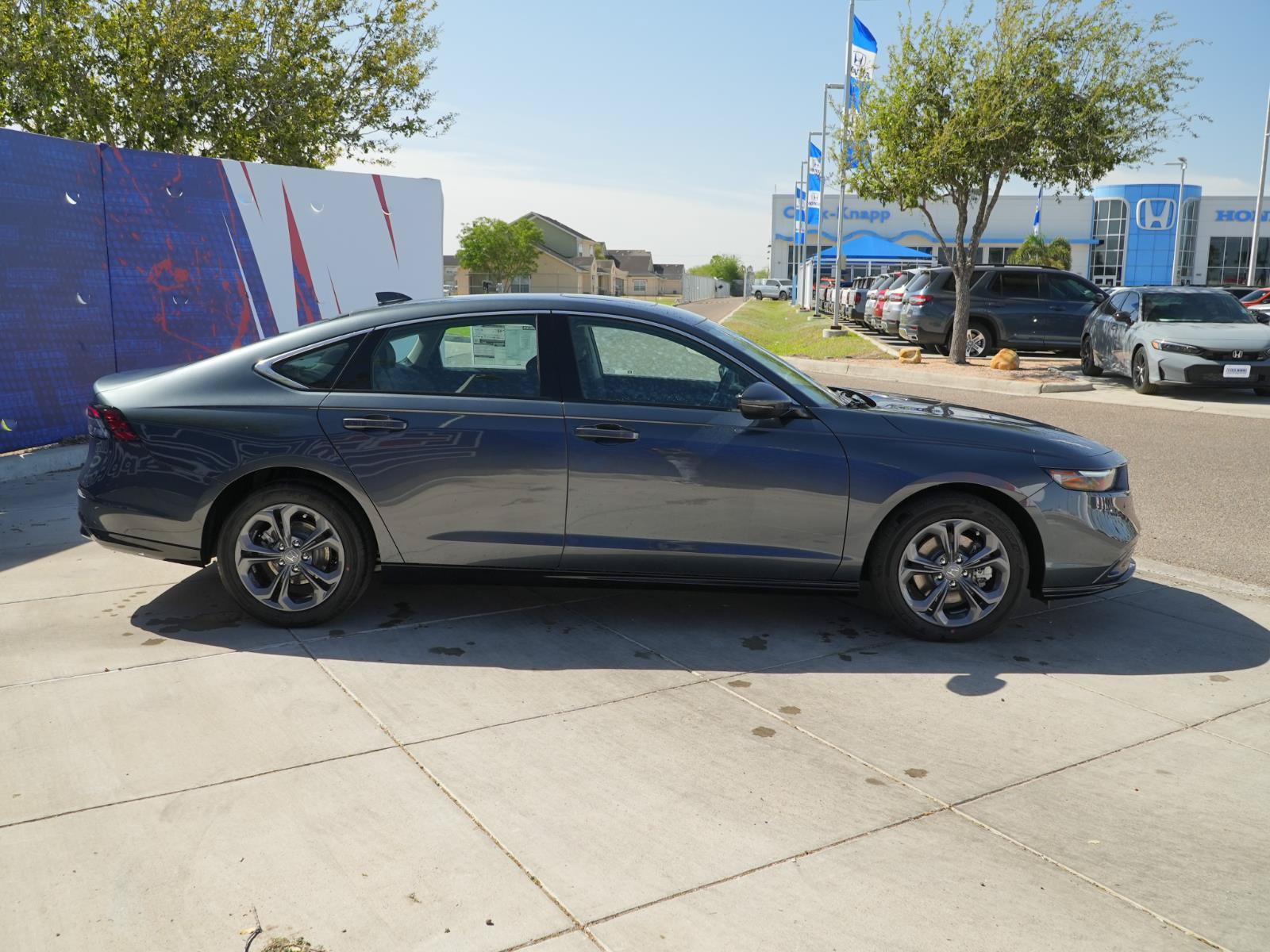 Used 2026 Honda Accord EX-L image 4