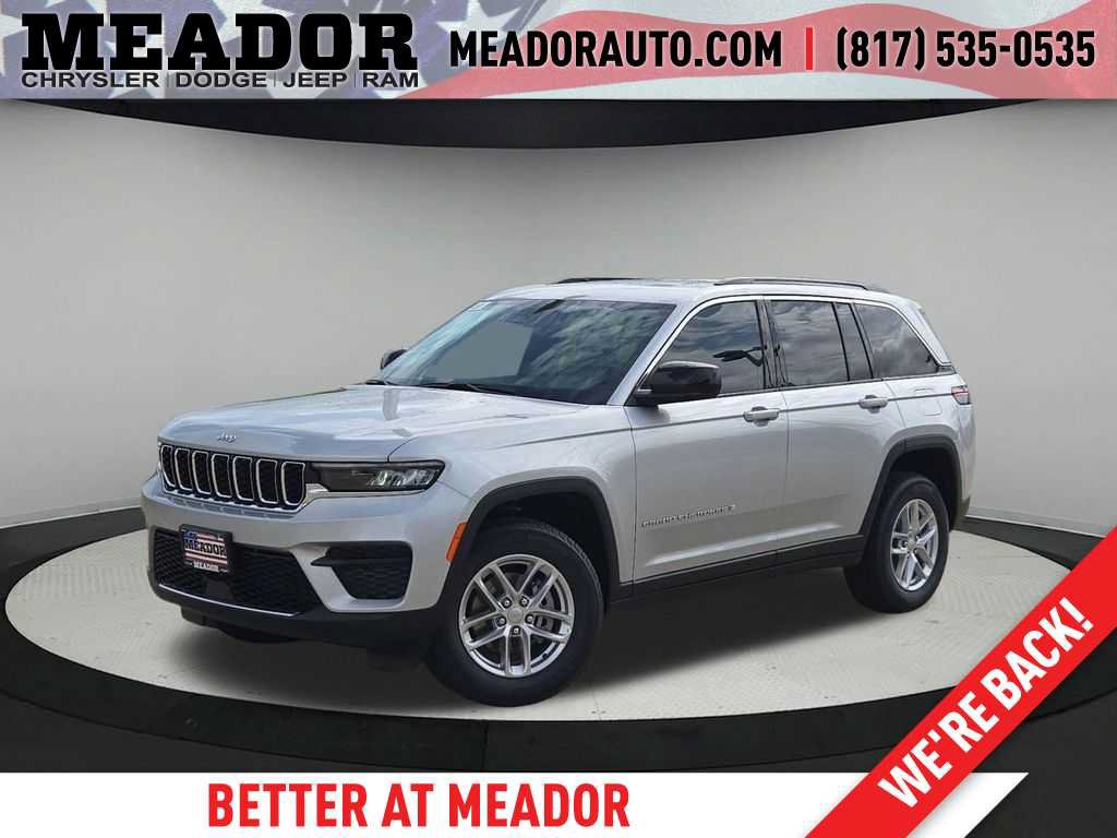 New 2026 Jeep Grand Cherokee Laredo X RWD image 1