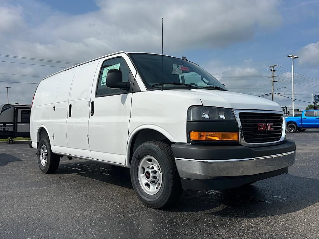 New 2025 GMC Savana 2500 w/ Enhanced Convenience Package