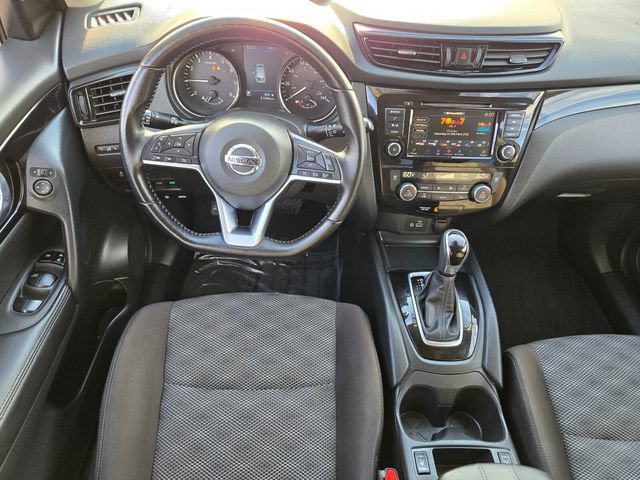 Used 2021 Nissan Rogue Sport SV FWD image 12