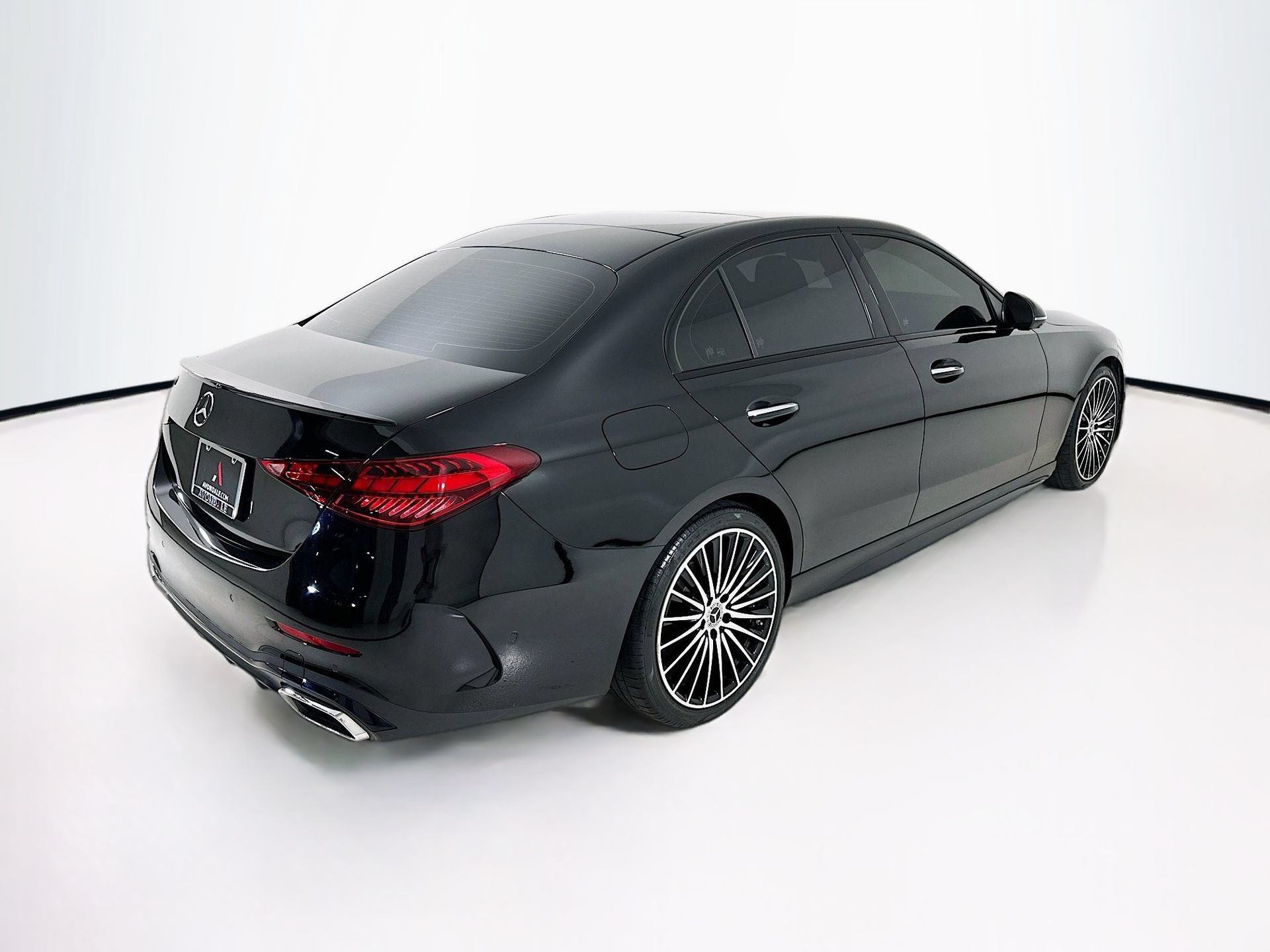 Used 2024 Mercedes-Benz C 300 Sedan image 8